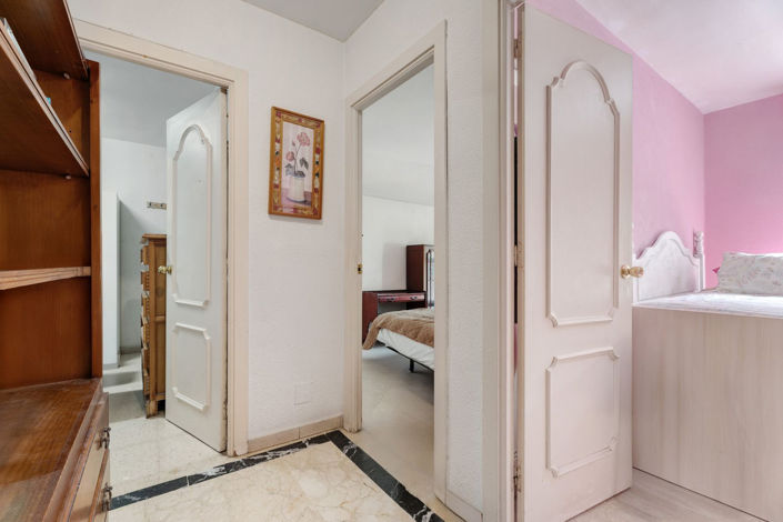 Image No.13-4 Bed Apartment for sale