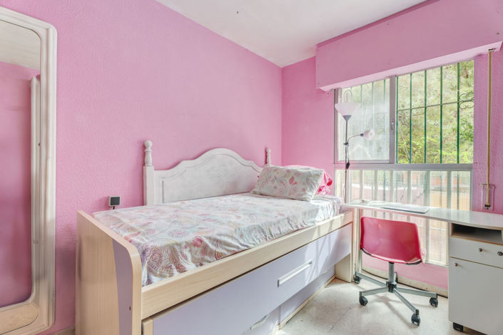 Image No.18-4 Bed Apartment for sale