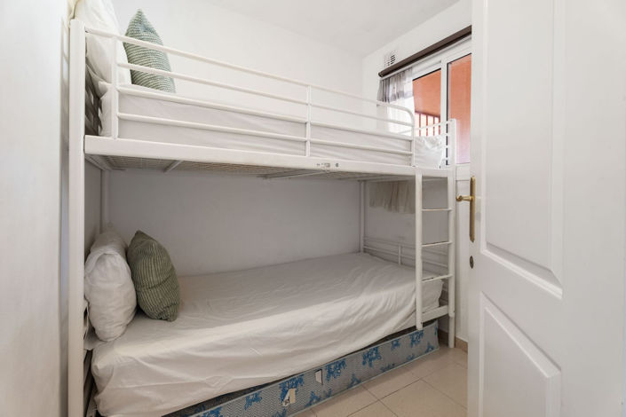 Image No.15-3 Bed Apartment for sale