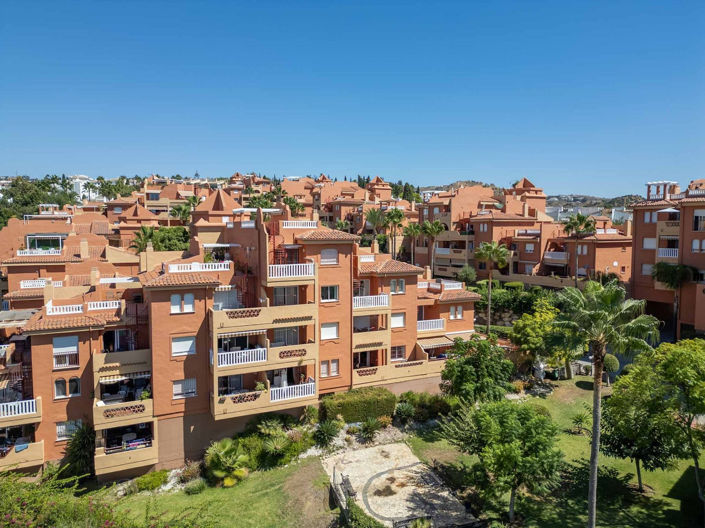 Image No.29-3 Bed Apartment for sale