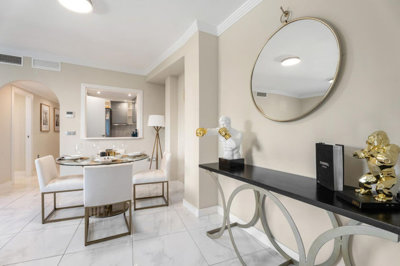 10-bb915d1cb19341576dcdc994b81ab9c5