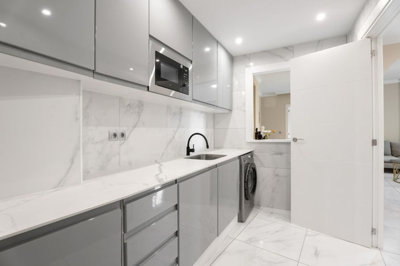 13-5fd73dea700db77384c091ca9818b1a9