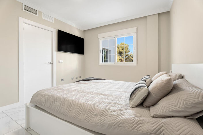 Image No.17-2 Bed Apartment for sale