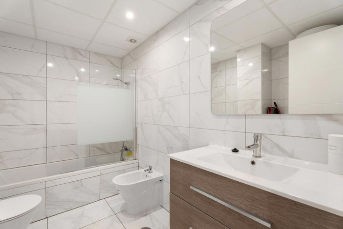 Image No.22-2 Bed Apartment for sale