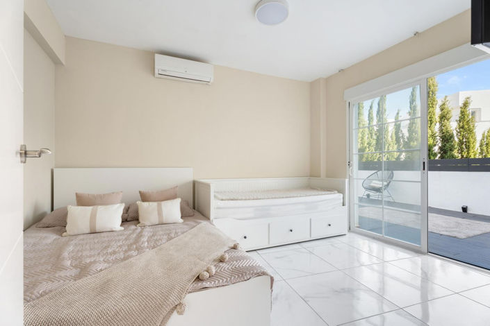 Image No.22-2 Bed Apartment for sale