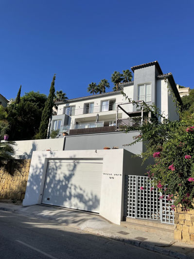 Image No.6-5 Bed Villa for sale