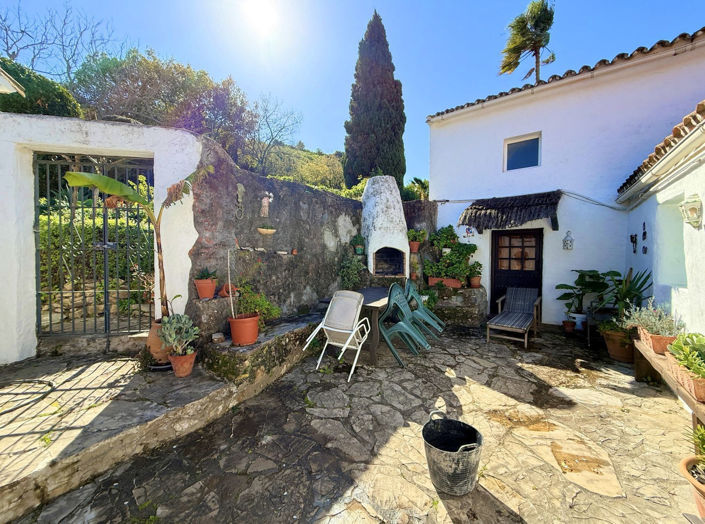 Image No.17-Commercial de 8 chambres à vendre à Casares