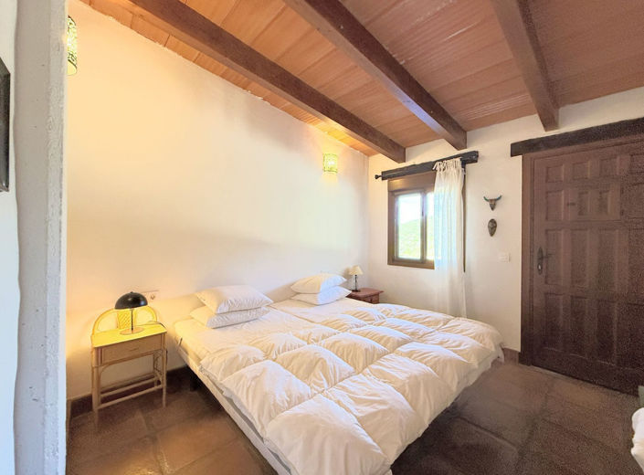 Image No.27-Commercial de 8 chambres à vendre à Casares