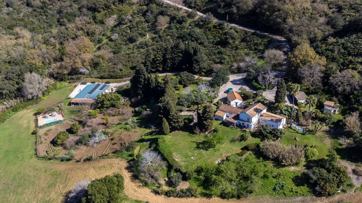 Image No.6-Commercial de 8 chambres à vendre à Casares