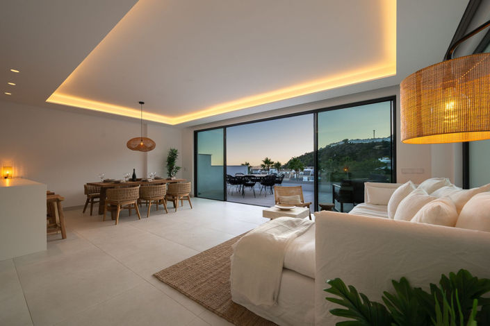 Image No.4-4 Bed Apartment for sale