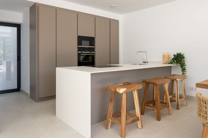 Image No.9-4 Bed Apartment for sale