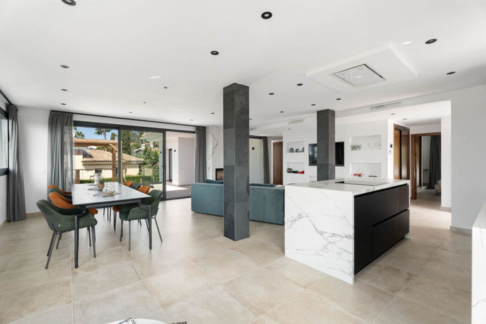 Image No.21-4 Bed Villa for sale