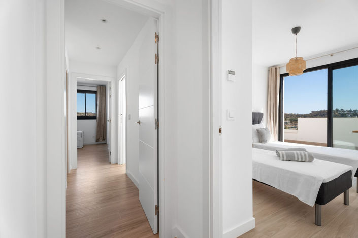 Image No.11-4 Bed Apartment for sale