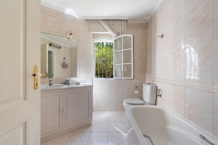 Image No.22-Villa de 8 chambres à vendre à Marbella