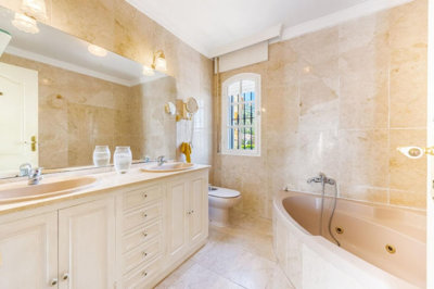 4-c23c0f86247804fa50226aecd8b0b2c8