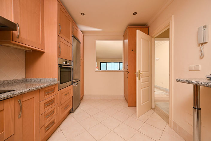 Image No.10-3 Bed Apartment for sale