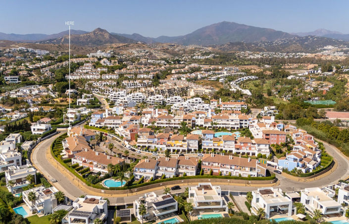 Image No.25-3 Bed Townhouse for sale