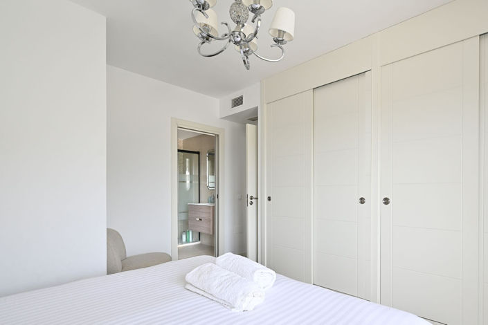 Image No.10-2 Bed Apartment for sale