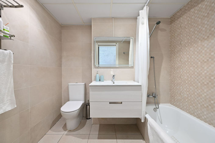 Image No.13-2 Bed Apartment for sale