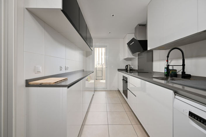 Image No.5-2 Bed Apartment for sale