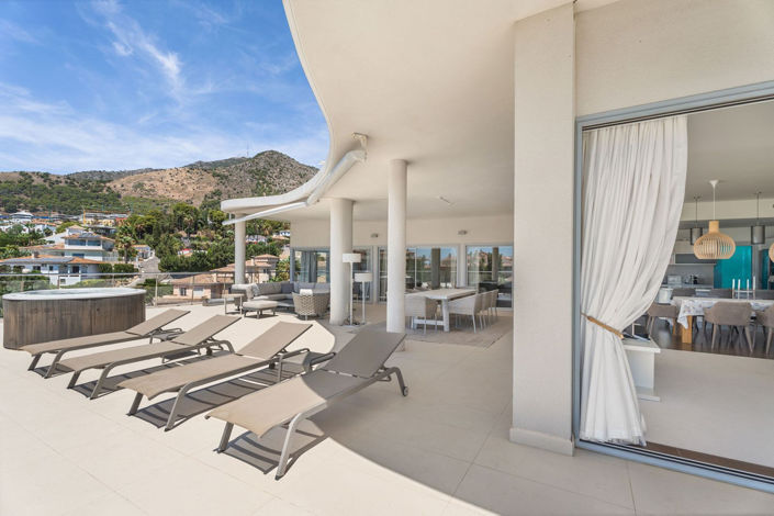 Image No.8-3 Bed Apartment for sale