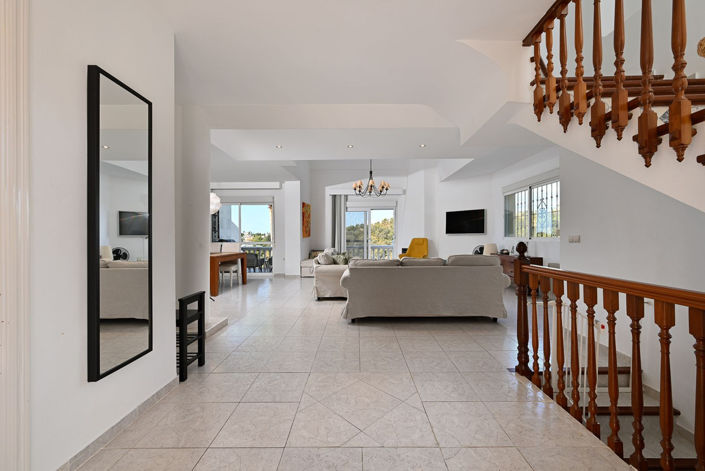 Image No.18-4 Bed Townhouse for sale