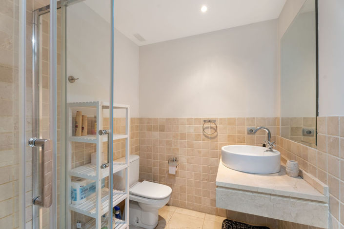 Image No.12-3 Bed Apartment for sale