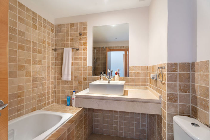 Image No.25-3 Bed Apartment for sale