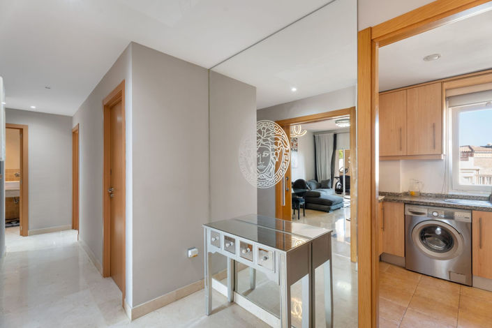 Image No.10-3 Bed Apartment for sale