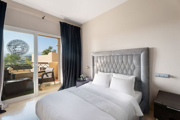 Image No.7-3 Bed Apartment for sale