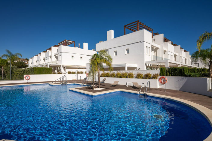 Image No.26-4 Bed Townhouse for sale