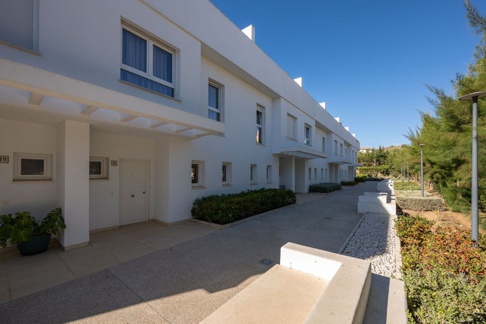 Image No.29-4 Bed Townhouse for sale