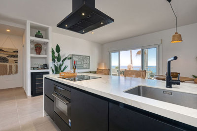 12-53013098fcab6c38b1379cd33298e050