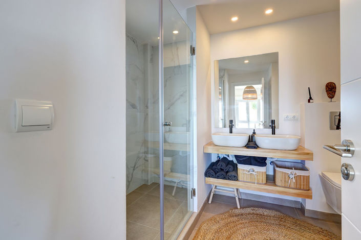 Image No.17-3 Bed Apartment for sale