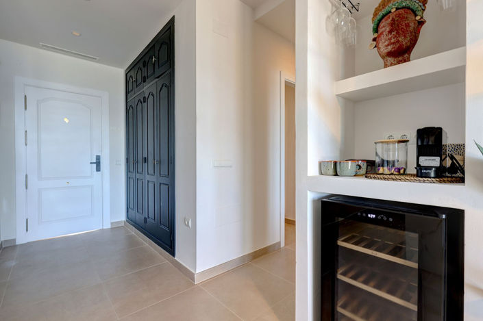 Image No.21-3 Bed Apartment for sale