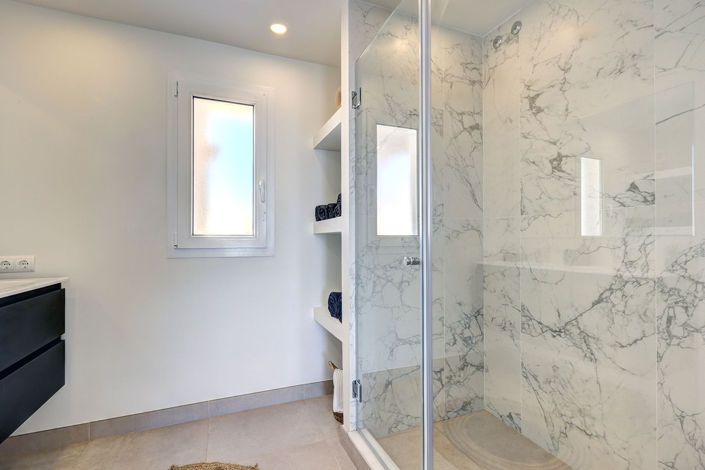 Image No.30-2 Bed Apartment for sale