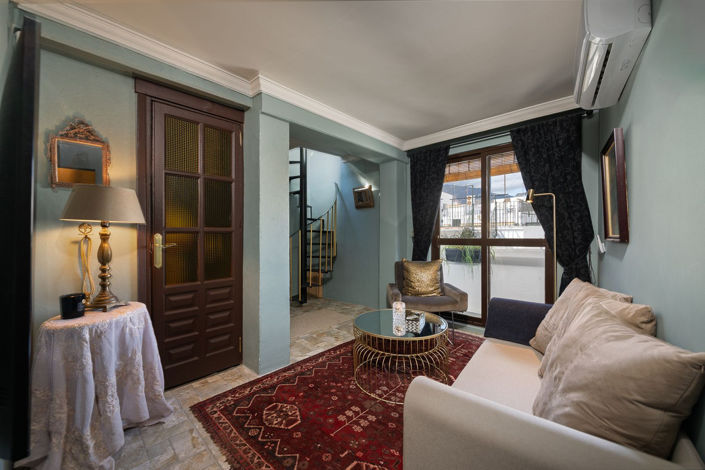 Image No.18-2 Bed Townhouse for sale