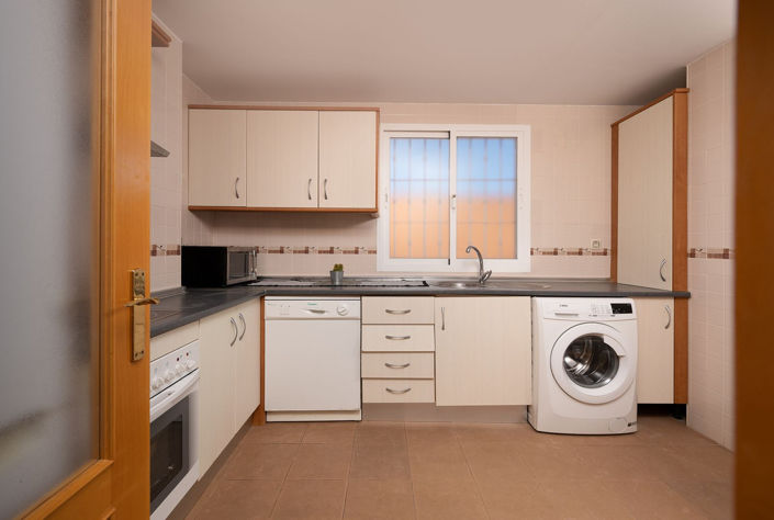 Image No.11-2 Bed Apartment for sale