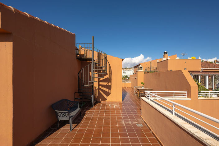 Image No.23-2 Bed Apartment for sale