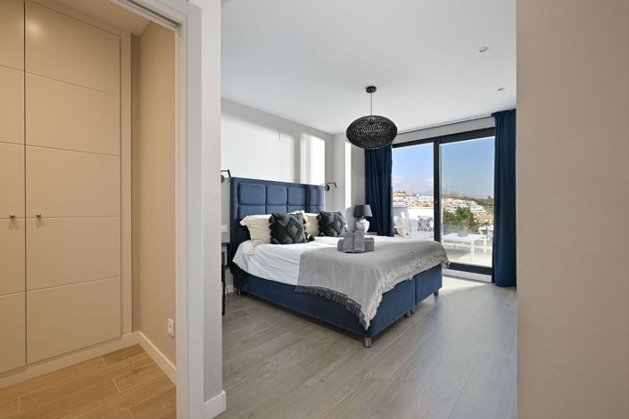 Image No.22-3 Bed Apartment for sale