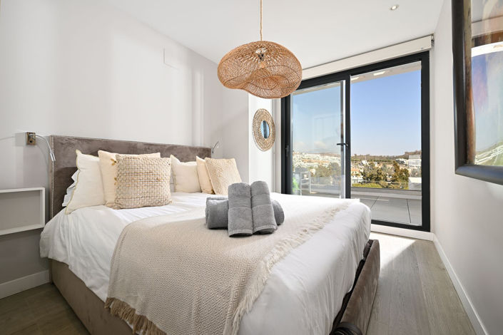 Image No.24-3 Bed Apartment for sale