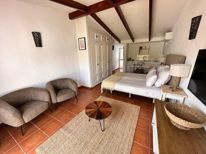 Image No.7-14 Bed Villa for sale