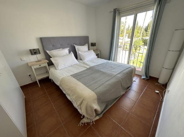 Image No.8-14 Bed Villa for sale