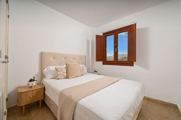 Image No.11-3 Bed Apartment for sale