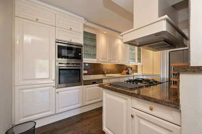 6-241328e1bcc9c0d8ce1222beb6c967a8