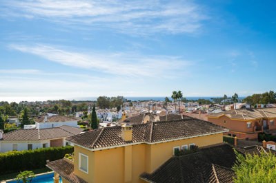 13-5fd73dea700db77384c091ca9818b1a9