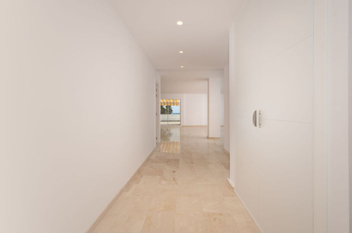 Image No.15-4 Bed Apartment for sale