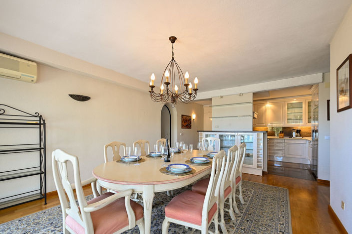 Image No.24-4 Bed Apartment for sale