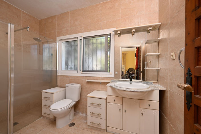 Image No.11-3 Bed Villa for sale