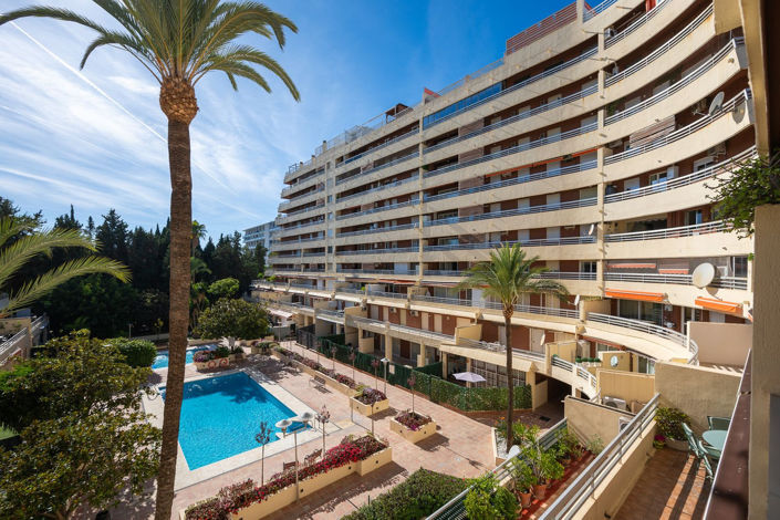 Image No.21-3 Bed Apartment for sale